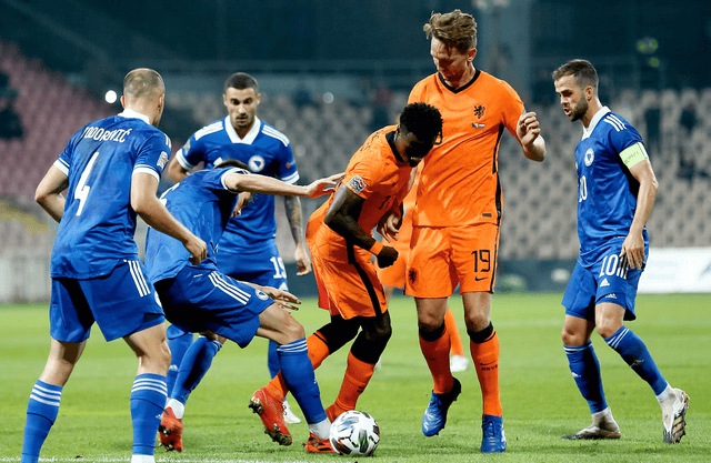 包含匈牙利客场大胜稳步追赶欧锦赛资格的词条