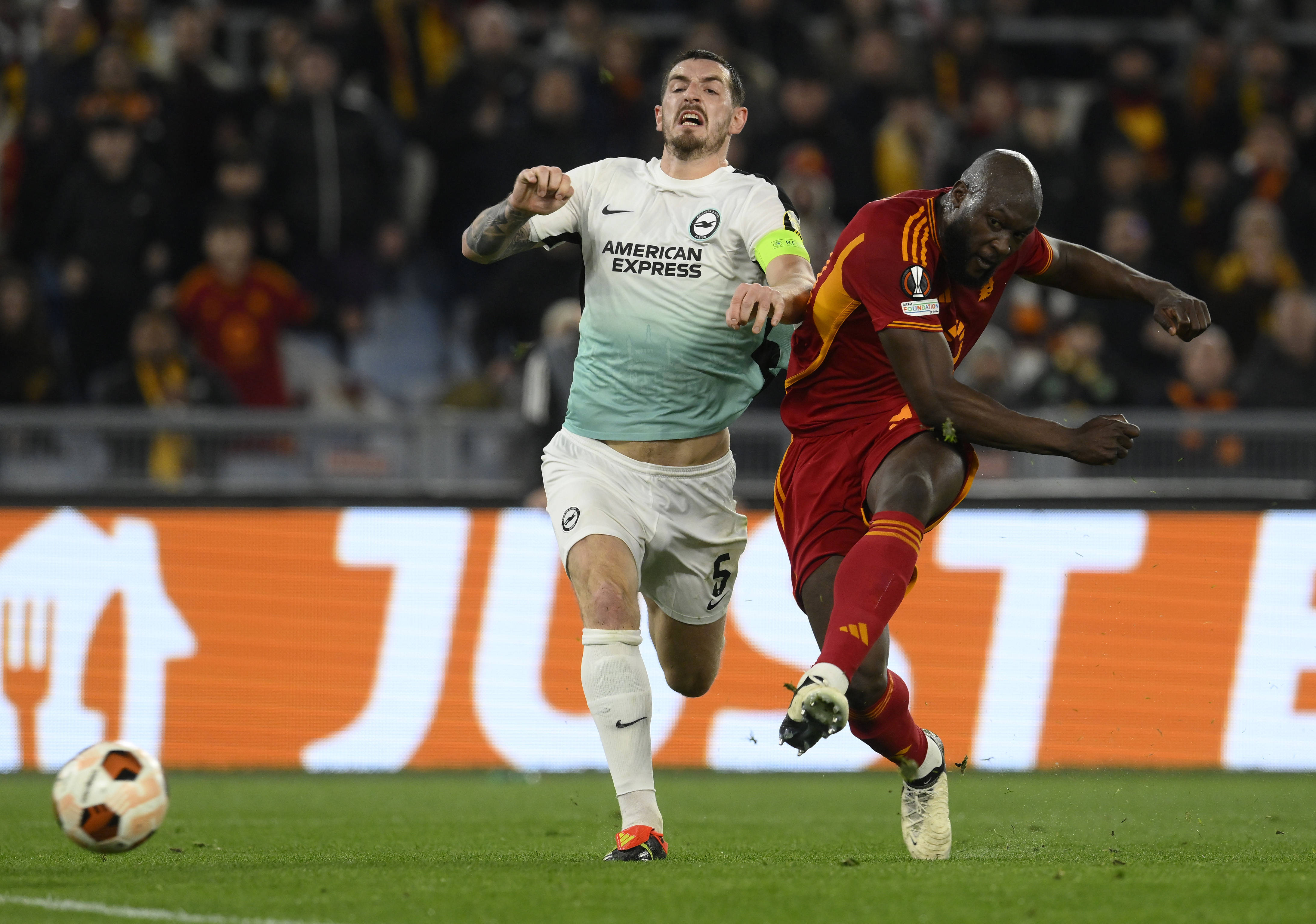 包含AC米兰战平帕尔马，两队战斗势均力敌的词条