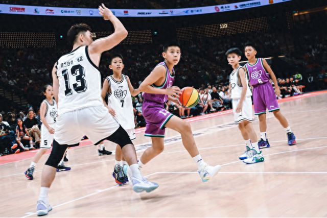 关于篮球明星参加慈善赛,为慈善事业贡献力量的信息 关于篮球明星参加慈善赛,为慈善事业贡献力量的信息