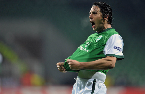 不莱梅客场斩获三分，重返保级赛场