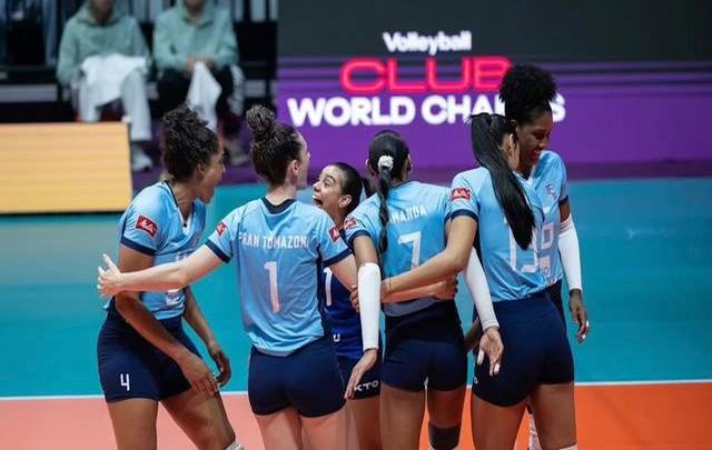 巴西排球队实力不容忽视,奋力比拼 巴西排球队实力不容忽视,奋力比拼