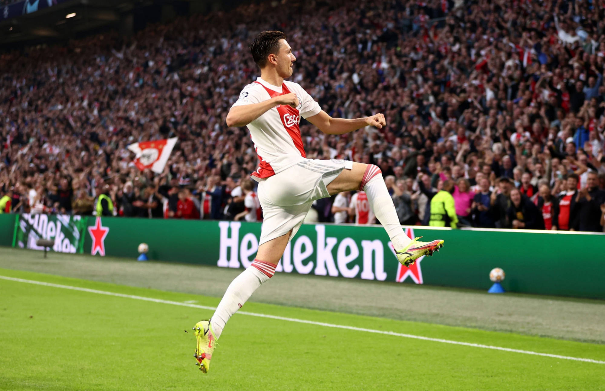 巴黎憾负阿贾克斯，欧冠梦碎