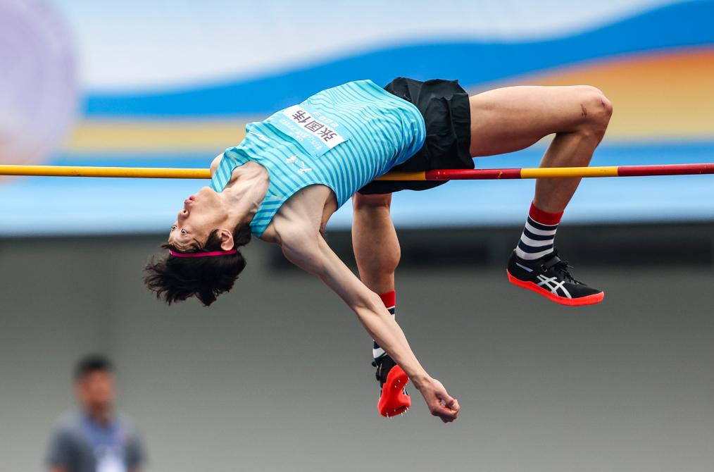 包含田径冠军秀出绝技,多项比赛金牌收入囊中的词条 包含田径冠军秀出绝技,多项比赛金牌收入囊中的词条