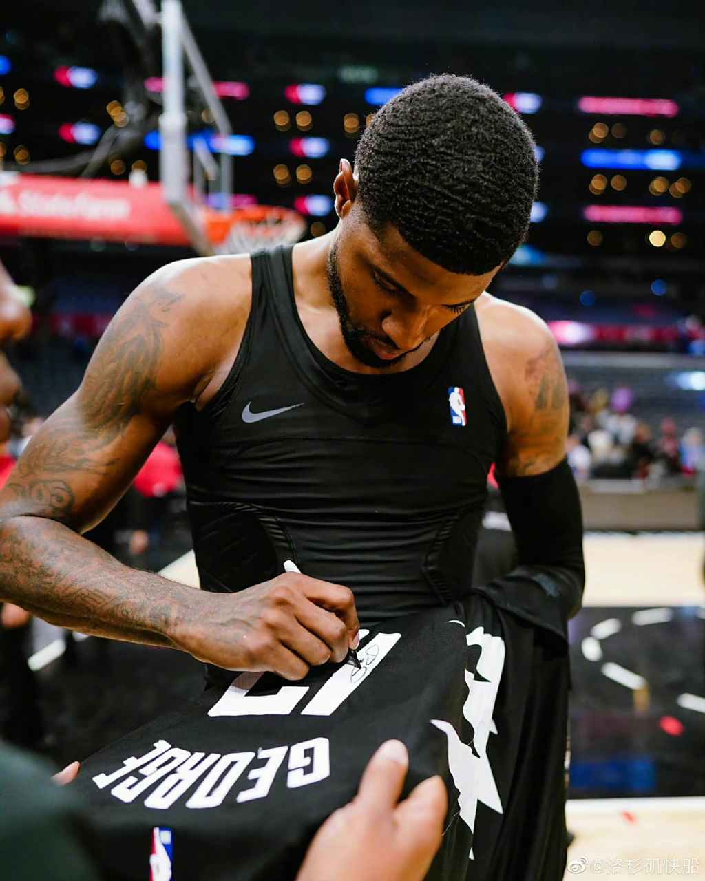 快船队主力球员伤势加重，需面对考验