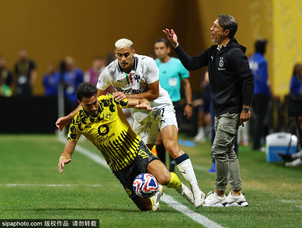 精彩绝伦的对决，全球球迷热切期待的简单介绍