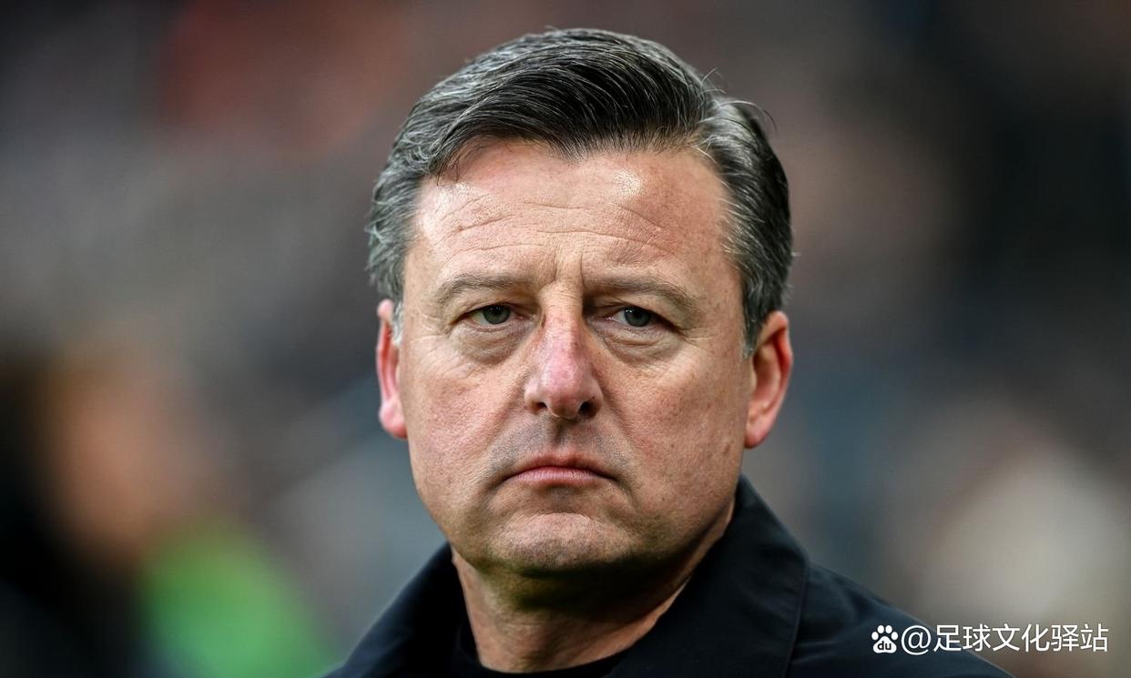 关于乌迪内斯战术更新，队形更显灵活的信息