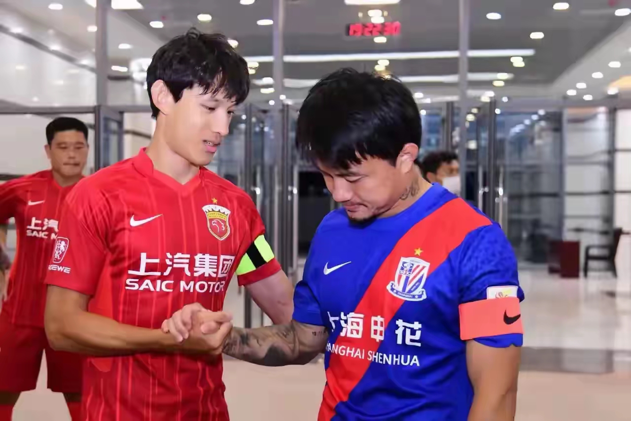 深圳佳兆业主场战平上海申花,各取一分 深圳佳兆业主场战平上海申花,各取一分