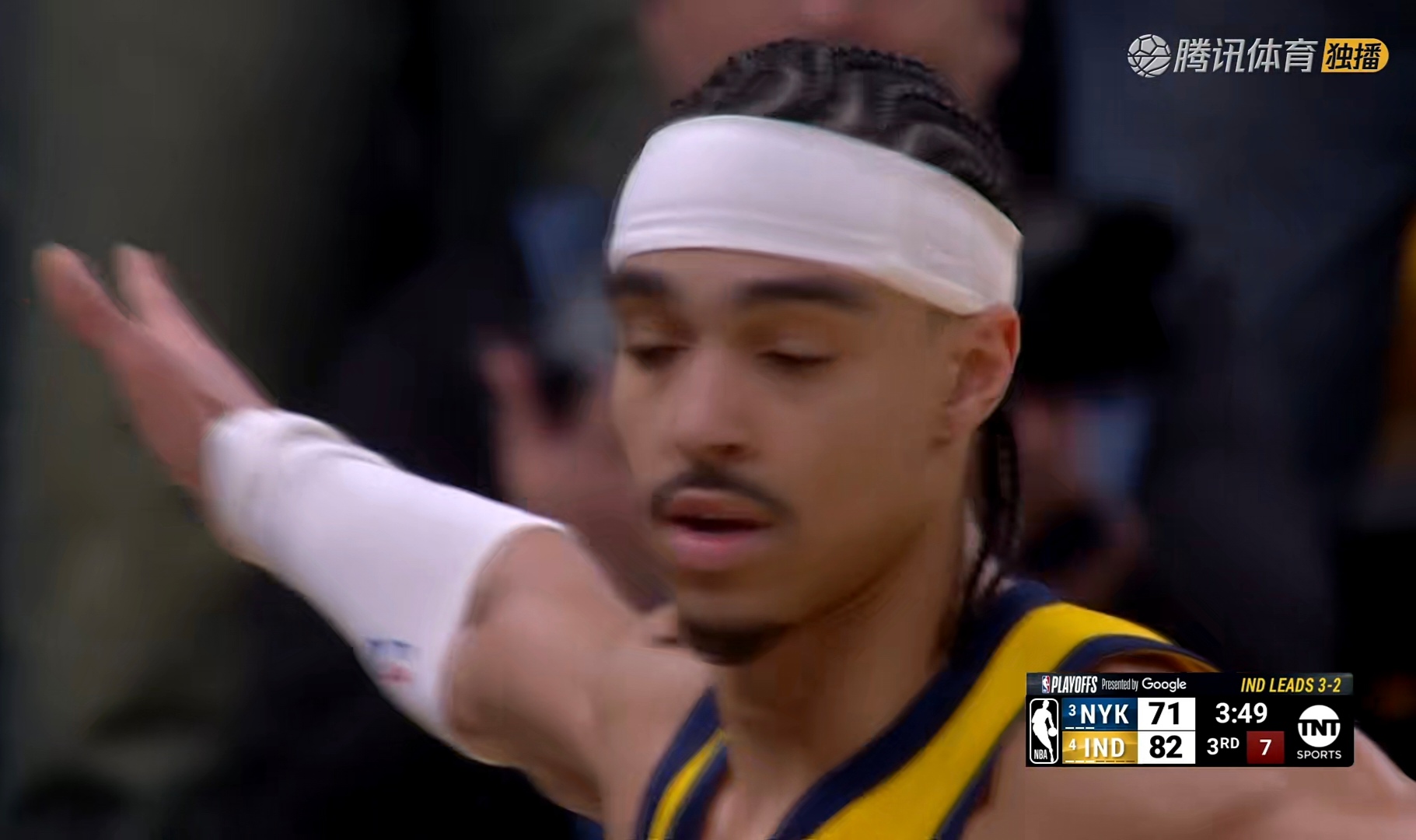 步行者队员表现抢眼，赛场人气直线攀升的简单介绍