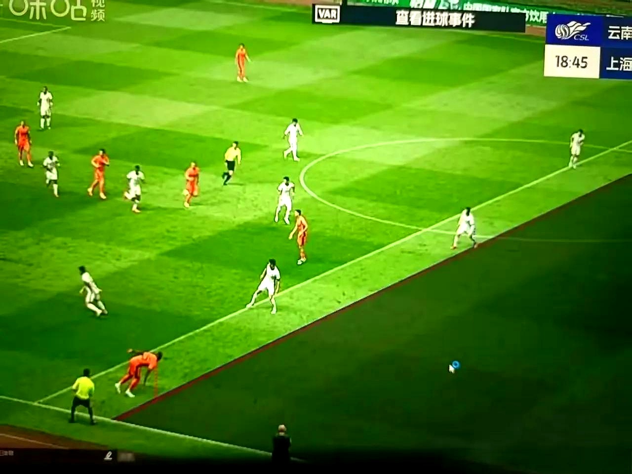 包含进攻火力全开，球队连场大胜引爆热议的词条