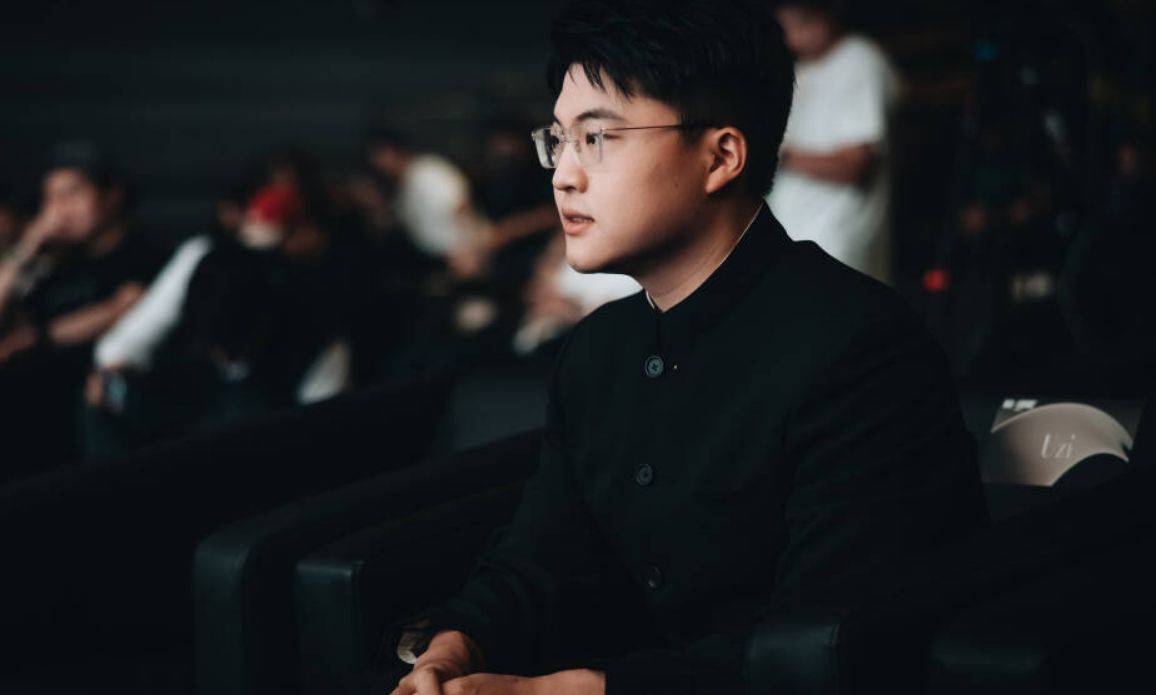 GEN险胜TL，Uzi开启传奇时刻鏖战多局四强赛，锁定晋级资格