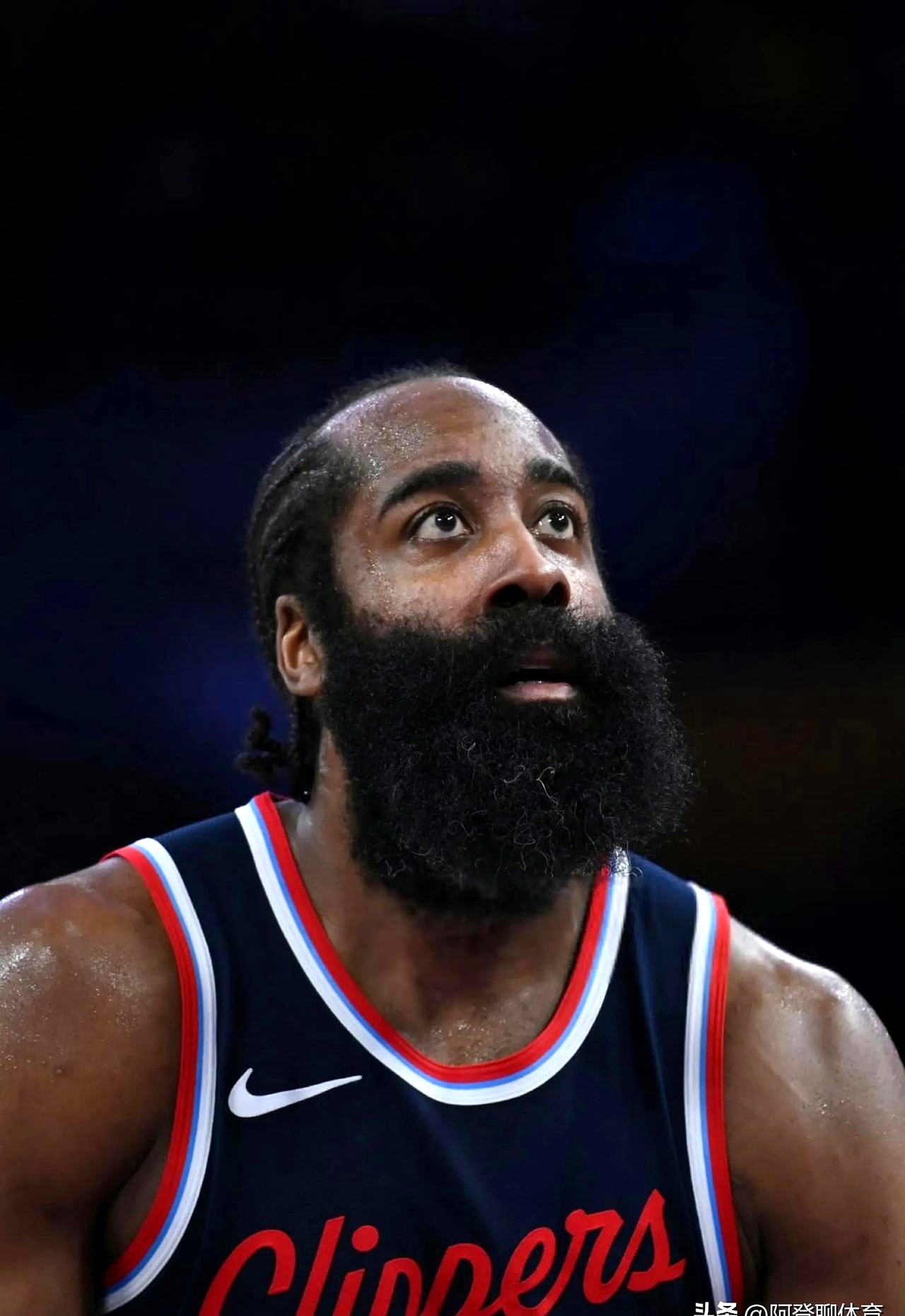 快船旗帜人物屡受伤表现依然不可忽视