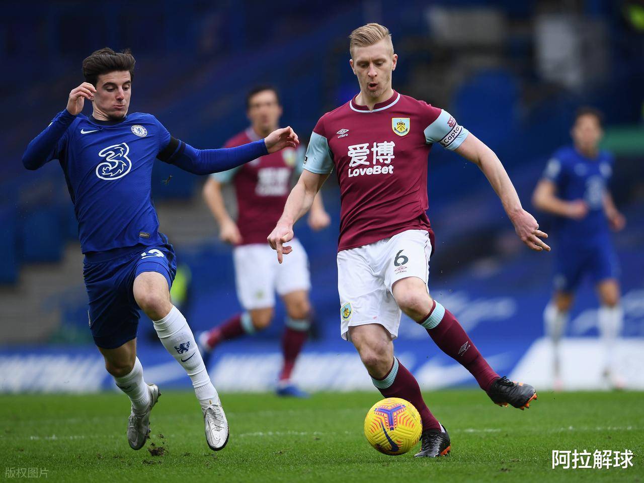 伯恩茅斯客场平局哈德斯菲尔德,保级迹象显现 伯恩茅斯客场平局哈德斯菲尔德,保级迹象显现