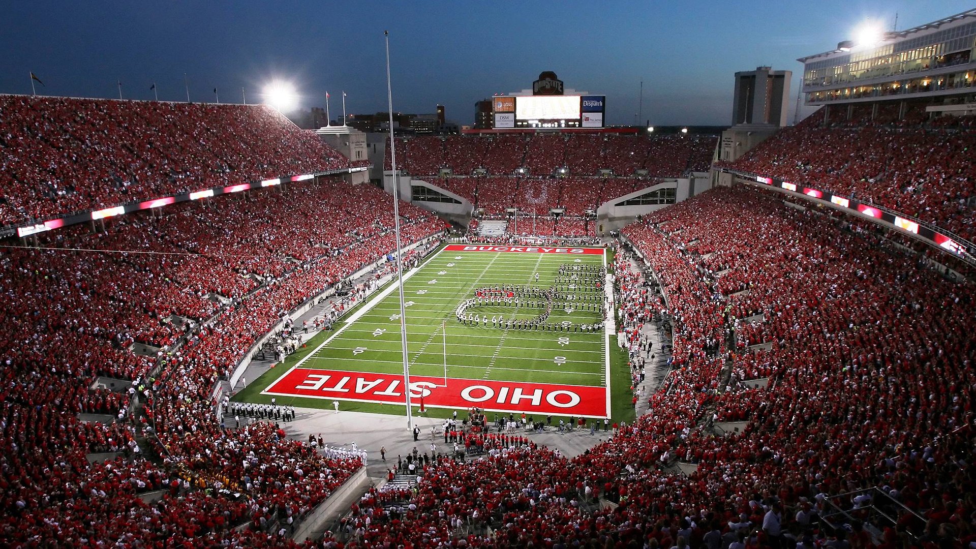 最后的古典后卫,霍勒迪在东决关键战之夜,用沉默的利刃切开时代喧嚣