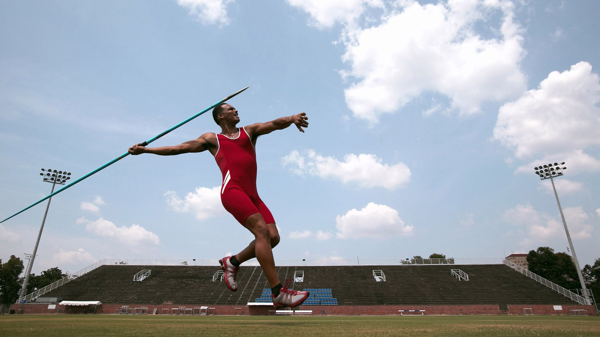 惊魂夜！法国双星陨落，波兰绝地翻盘；张本智和火力全开，剑指巅峰